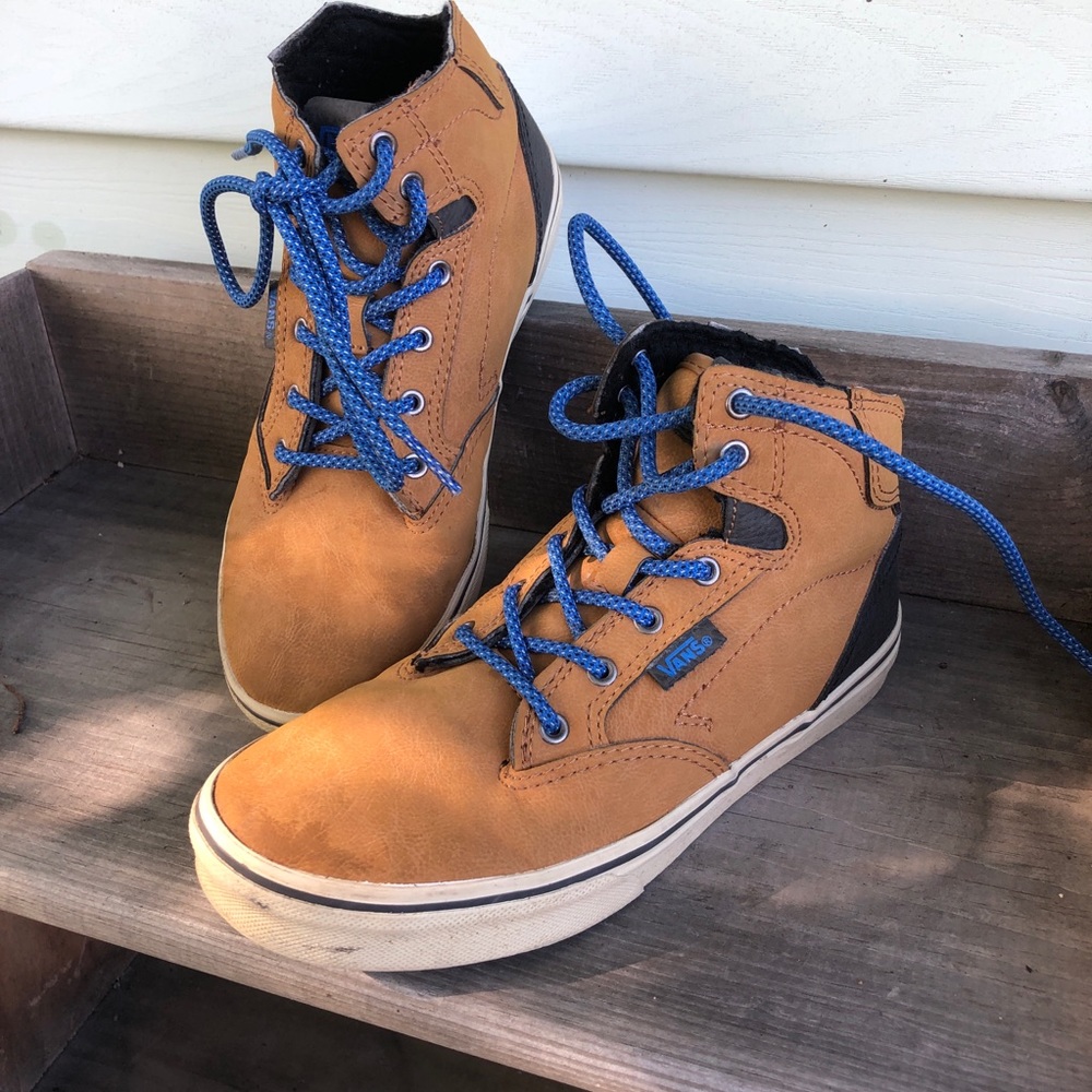 Youth Vans size US 3